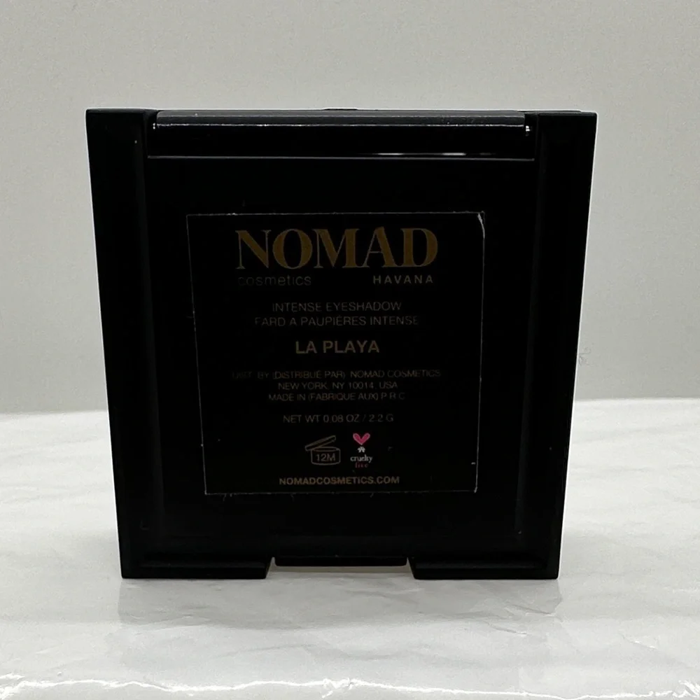 3/$15 🌼 Nomad La Habana Eyeshadow with Green and Tan Box